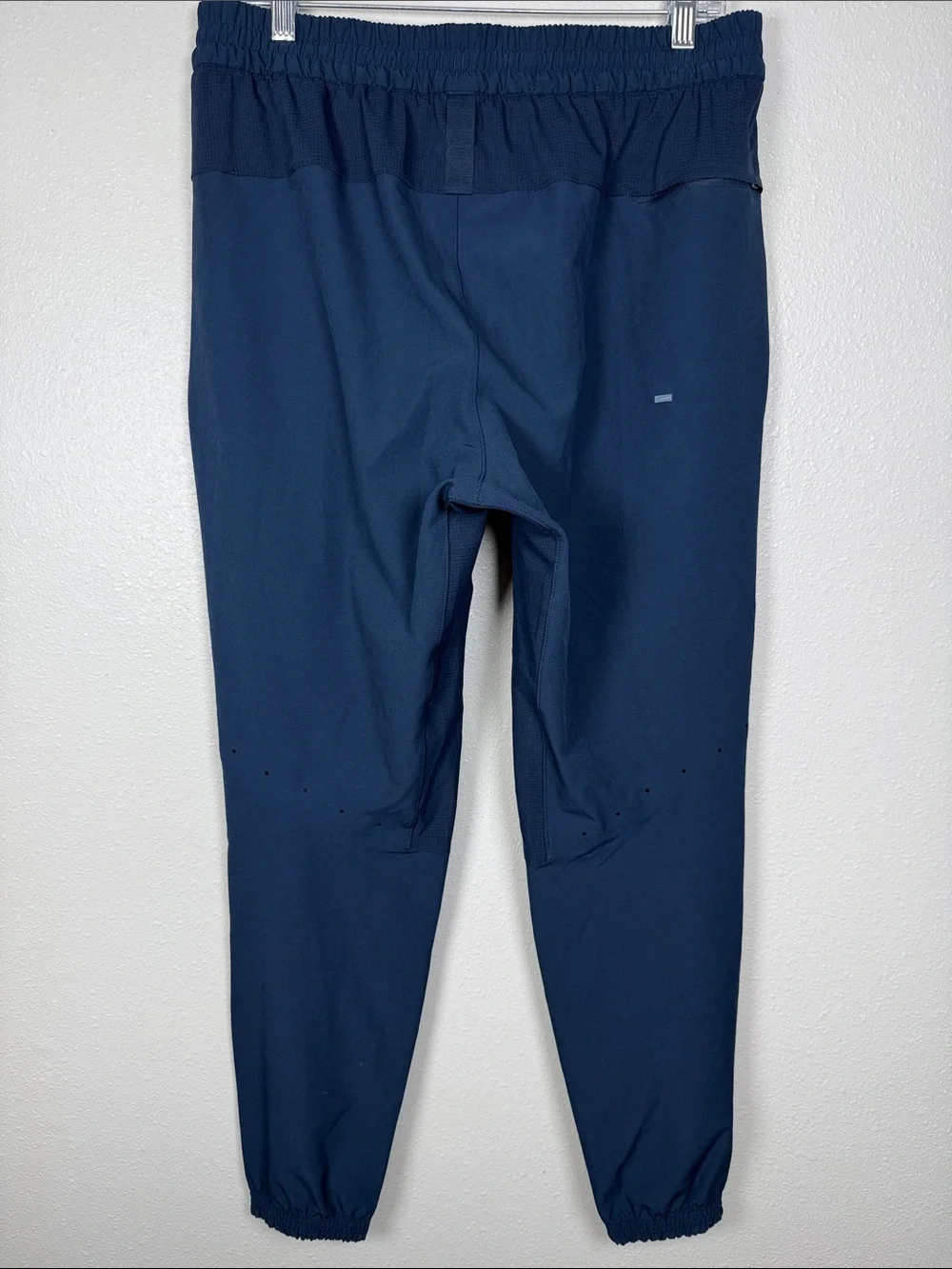 Lululemon License to Train Jogger Men L Blue M5AEGS Workout Athletic LTT Pants
